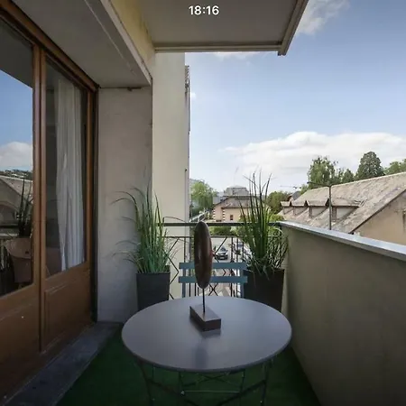 17 Rue Jean Jaurès *